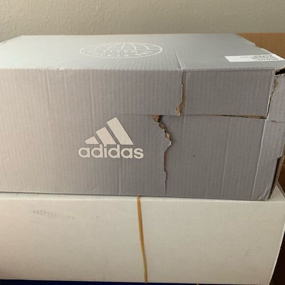 Adidas | Ultraboost 22 Running Shoe - Picture 11 of 11